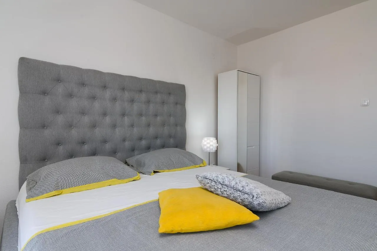 House With A Sea View With Private Parking - Okrug Gornji Villa Trogir Holiday home