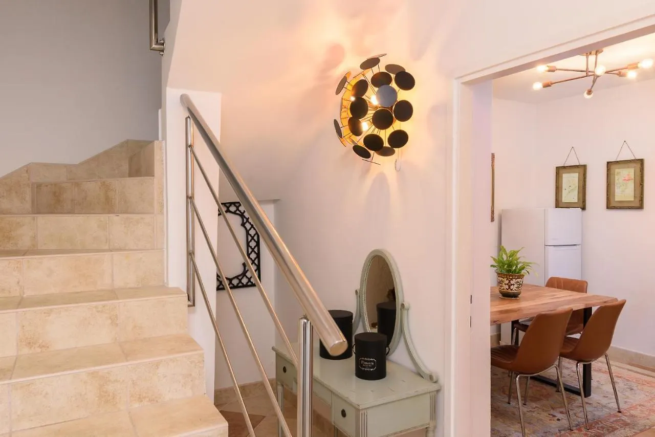 House With A Sea View With Private Parking - Okrug Gornji Villa Trogir