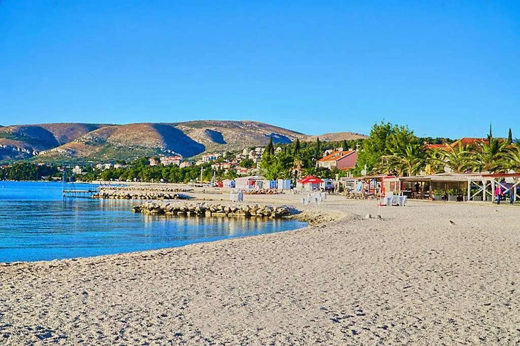 House With A Sea View With Private Parking - Okrug Gornji Villa Trogir 0*,