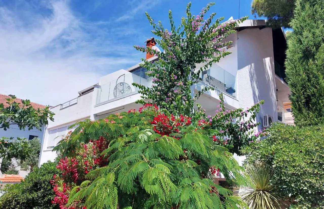 Ferienhaus Villa House With A Sea View With Private Parking - Okrug Gornji Trogir Kroatien